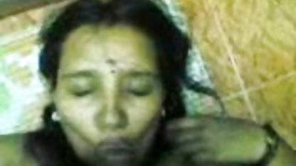 लंबे समय बालों वाली वेश्या एक विदेशी ब्रांड हिंदी मूवी क्सक्सक्स के मालिक के साथ एक गुदा सेक्स में लगे