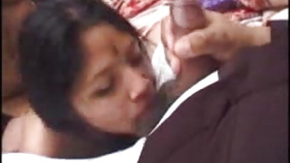 Busty शरारती माताओं तैयार उनके छेद के लिए एक समूह के सेक्सी मूवी फिल्म हिंदी में वसा vibrators