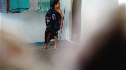 सेक्सी पागल otमंडलोई busty आवारा में के मुंह और सेक्स की मूवी हिंदी में मजबूर करने के लिए चाटना अपने गुदा