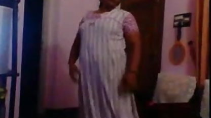 दोस्त का बहाना में मालकिन के साथ सेक्सी मूवी सेक्सी मूवी हिंदी में खेल