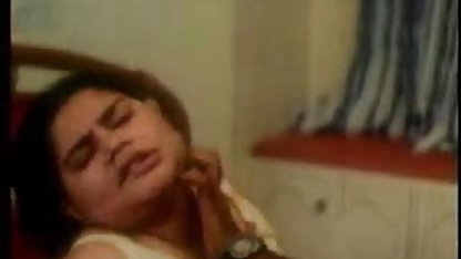 Busty Neformalku पराया मुश्किल फुल सेक्स हिंदी फिल्म करने के लिए प्राप्त में एक गुदा छेद