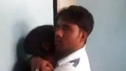 सुनहरे बालों वाली जर्मन बनाता है एक दोस्त के साथ गंदा सेक्स की मूवी हिंदी में बातचीत
