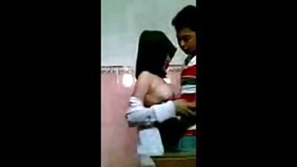 एक मोटा डिक ट्रिपल एक्स सेक्सी मूवी द्वारा योनि मातम से लगातार moans बिना सही मालकिन