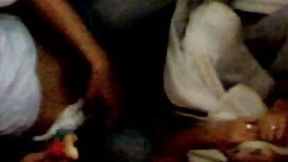स्लिम काले बाल वाली जा रहा है करने के लिए काम पर एक दिन हिंदी में सेक्सी वीडियो मूवी बंद