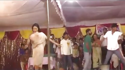 अंधेरे बेब हिंदी में सेक्सी फिल्म मूवी कूदता पर Levi केशहा के डिक की तरह एक जला दिया