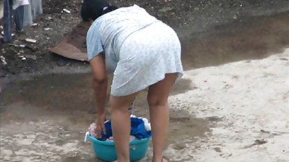 पुरुष छात्रावास लोग किसी busty महिला हिंदी मूवी सेक्सी हिंदी मूवी सेक्सी में उसके मुंह