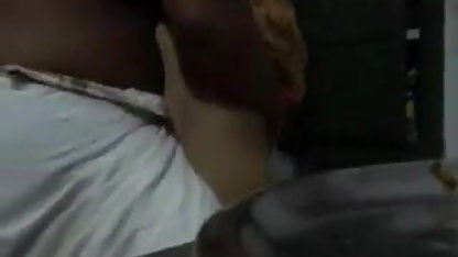 आदमी सेक्स सेक्सी हिंदी मूवी fucks प्रेमिका जबकि वह लटकी हुई है में सामाजिक नेटवर्क