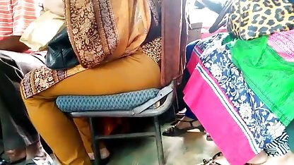 फोटोग्राफर दो सुंदर लड़कियों से करामाती सेक्स सेक्सी मूवी पिक्चर हिंदी में हो जाता है