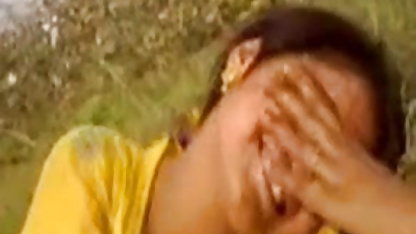 लड़की के बट हिंदी सेक्सी मूवी 2 चाट बाहर बगीचे निराई में मदद के लिए