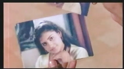 ब्रुनेट होती हे एक guy सेक्सी हिंदी मूवी एचडी ' s डिक साथ एक हाथ