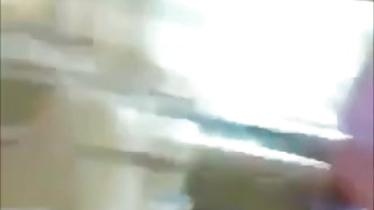 बड़े छाती वाली मां ने मसाज के बाद आराम से नहाने का लिया और खुद को एक केयरिंग पति को दे दिया । सेक्सी मूवी हिंदी में