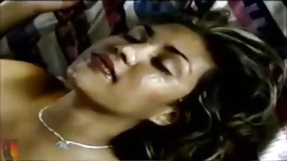 दो बॉलीवुड सेक्सी हिंदी मूवी जंगली आवारा लड़की पूजा किसी न किसी सेक्स