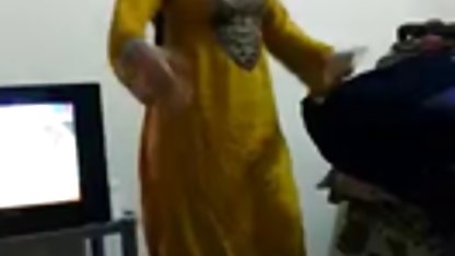 बिल्डर घर हिंदी मूवी फुल सेक्सी मूवी की मालकिन fucks