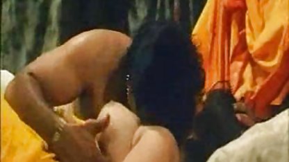 एशियाई सेक्सी हिंदी मूवी वीडियो अजीब समूह के साथ दो संकीर्ण आंखों कपास