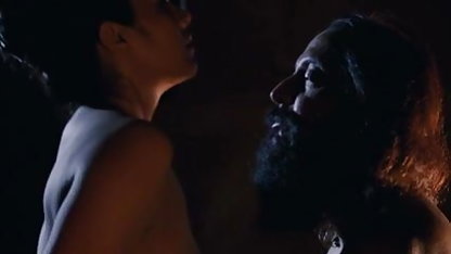 सेक्सी लैटिन देश की हिंदी सेक्सी एचडी मूवी seduces उसके पड़ोसी द्वारा कमी के जाँघिया के तहत कम स्कर्ट
