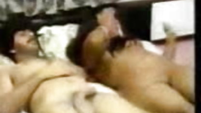 बड़े छाती, Busty रात-तितली, दोस्त उसे कठिन सेक्सी फिल्म फुल एचडी में पाने के लिए अपने घर के लिए बुलाया ।